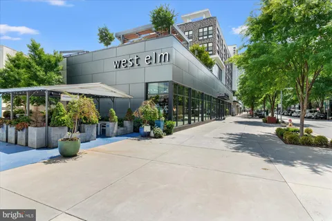$1,195,000 | 3012 District Avenue, Fairfax, VA 22031