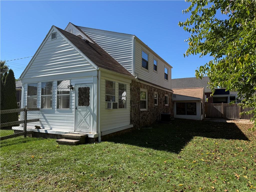 515 Locust Street Indiana, PA 15701 - Photo 4 of 28 Gallery Image 4