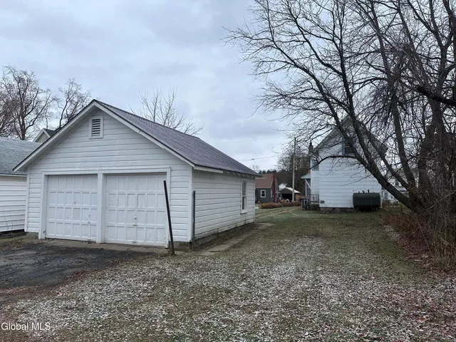 $149,900 | 305 Oak Street, Corinth, NY 12822