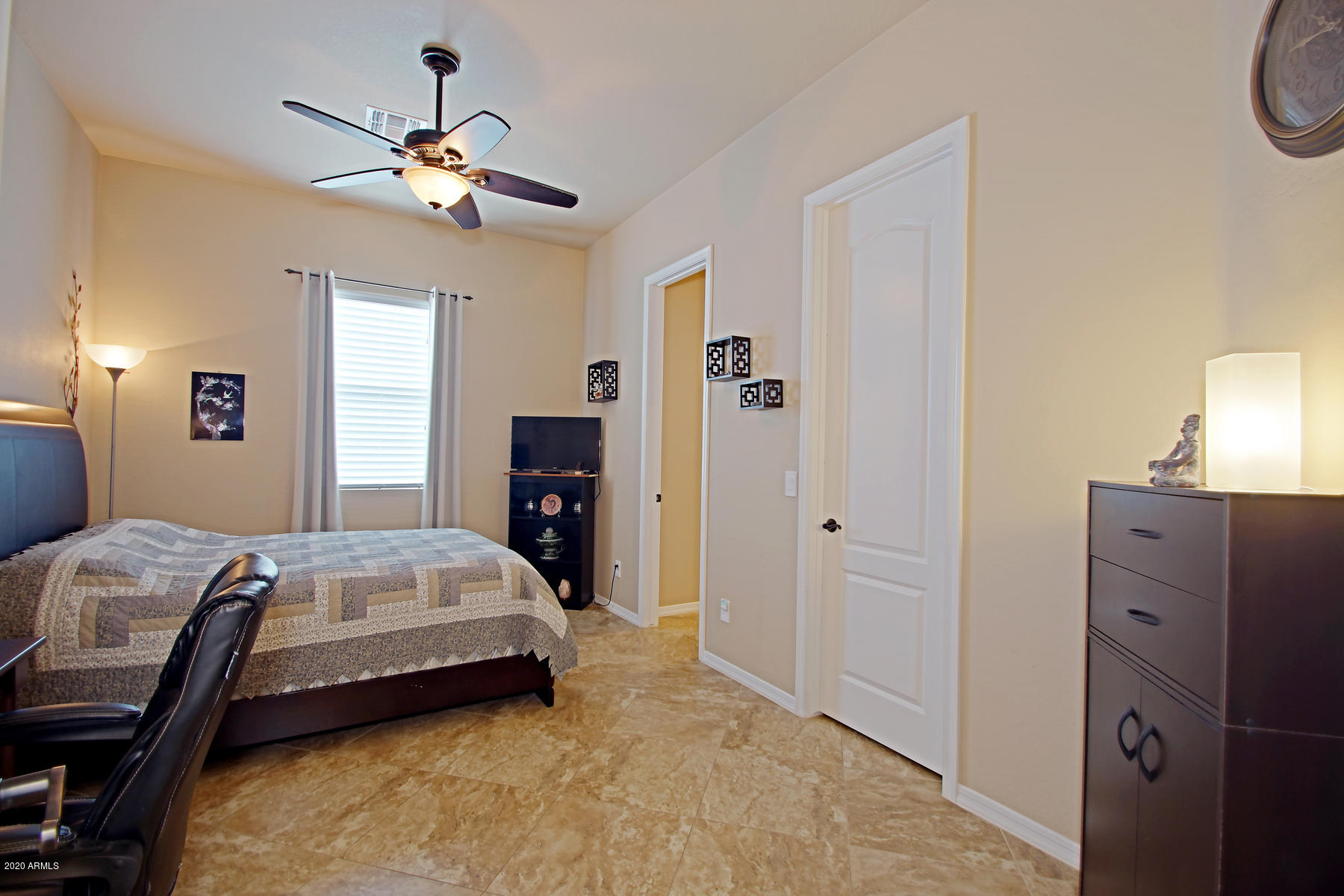 303 East Summerside Road Phoenix, AZ 85042 - Photo 33 of 50 Guest Bedroom