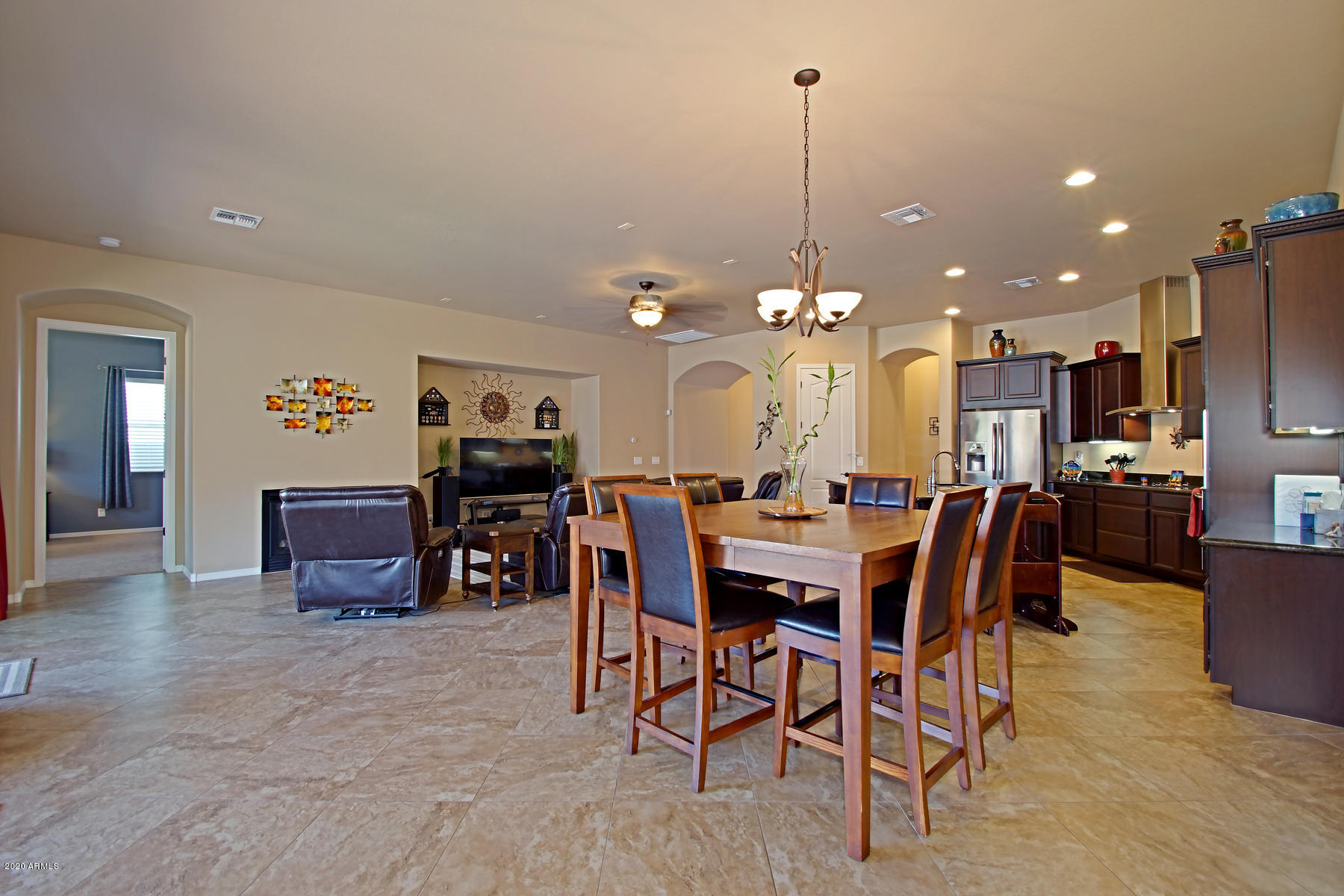 303 East Summerside Road Phoenix, AZ 85042 - Photo 10 of 50 Kitchen 7