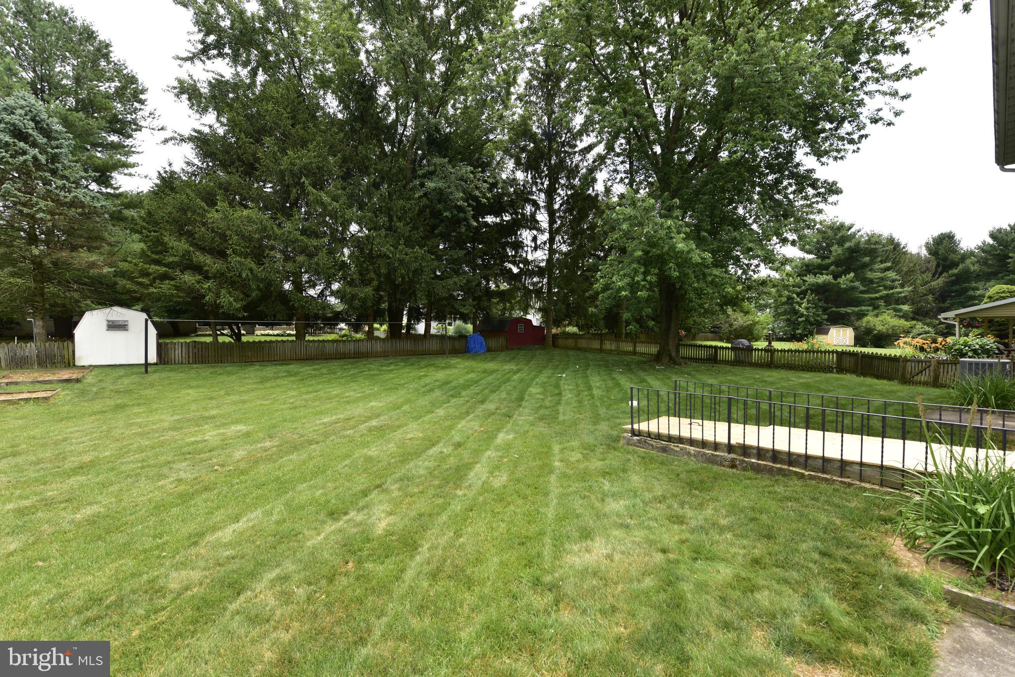 Large Rear Yard