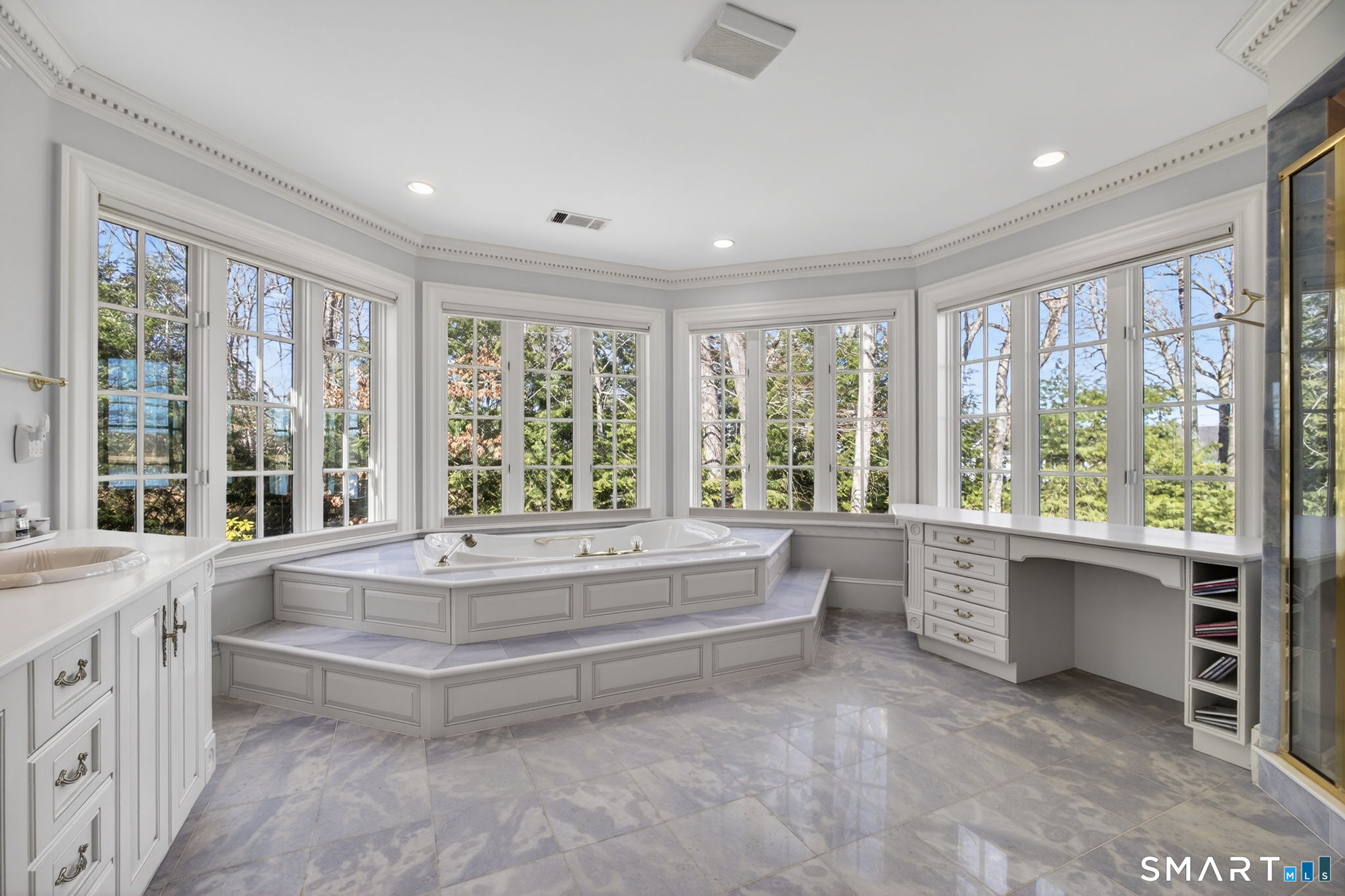 11 River Edge Road Old Saybrook, CT 06475 - Photo 29 of 39 Primary Bath