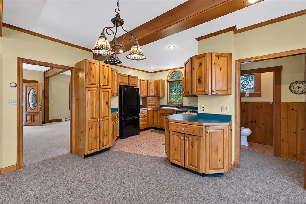 594 Slocum Road Dartmouth, MA 02747 - Photo 16 of 41 Gallery Image 16
