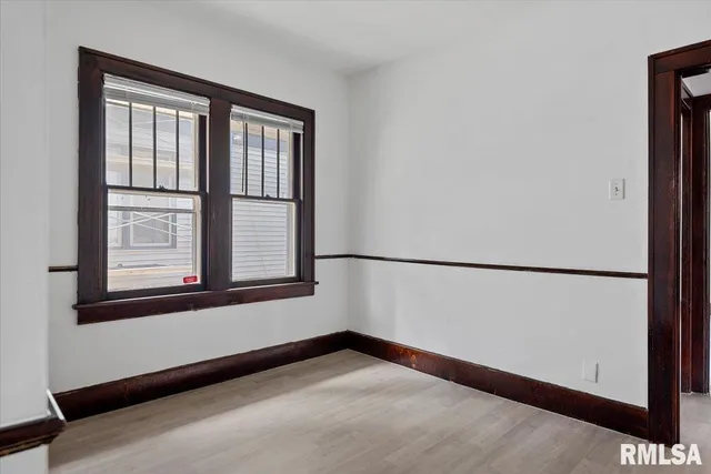 $119,900 | 1307 South Pasfield Street, Springfield, IL 62704