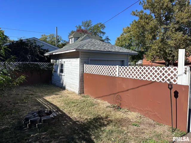 $119,900 | 1307 South Pasfield Street, Springfield, IL 62704