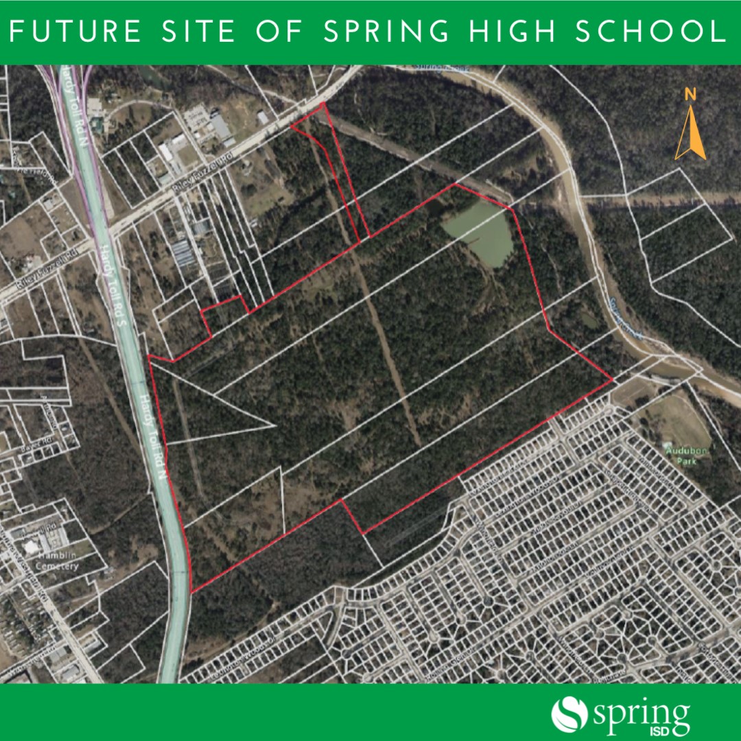 26218 Aldine Westfield Road Spring, TX 77373 - Photo 4 of 14 a backyard of a house with lots of green space and glass windows