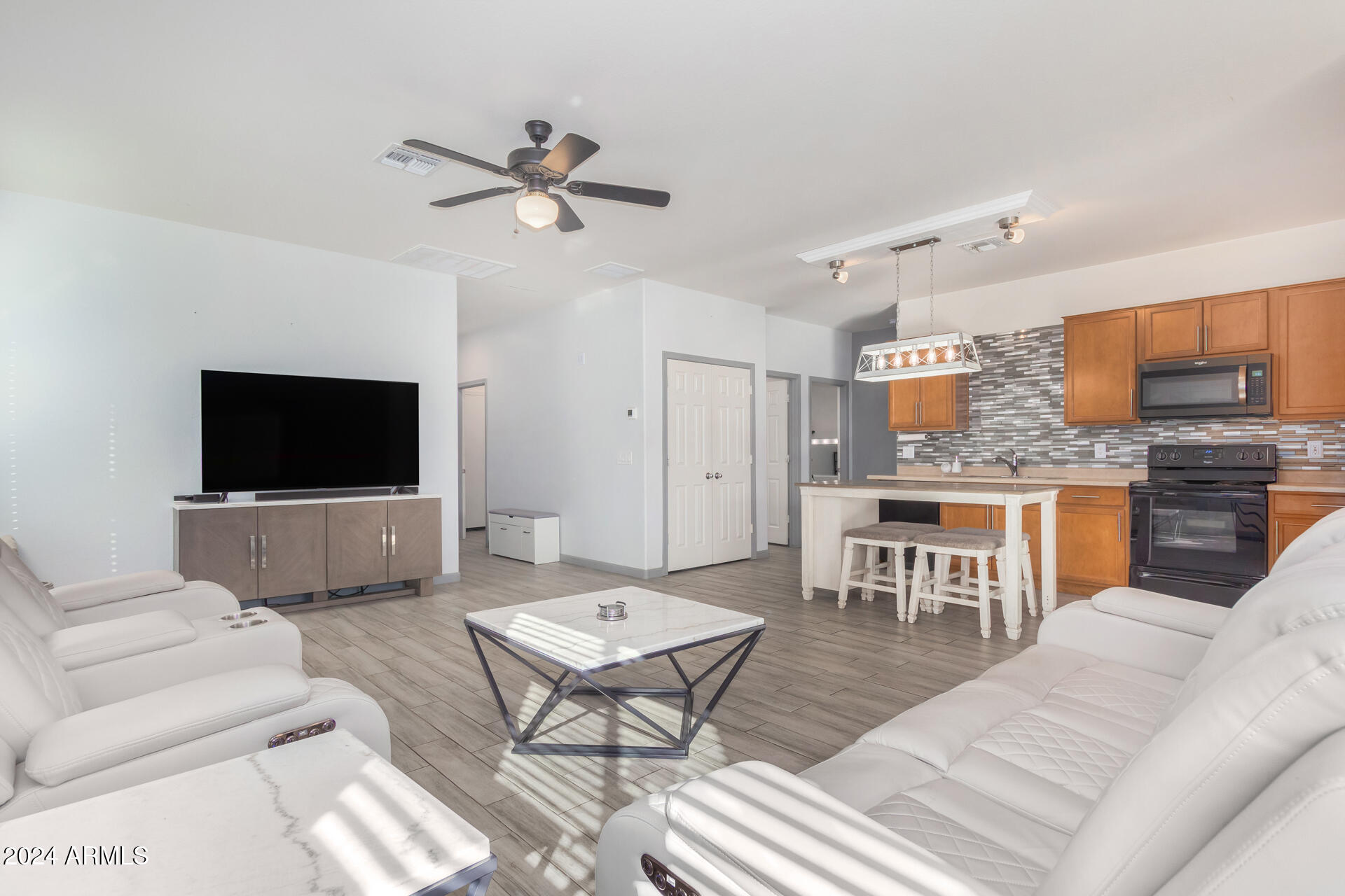 11527 West Redfield Road El Mirage, AZ 85335 - Photo 7 of 24 0010-10 - Redfield