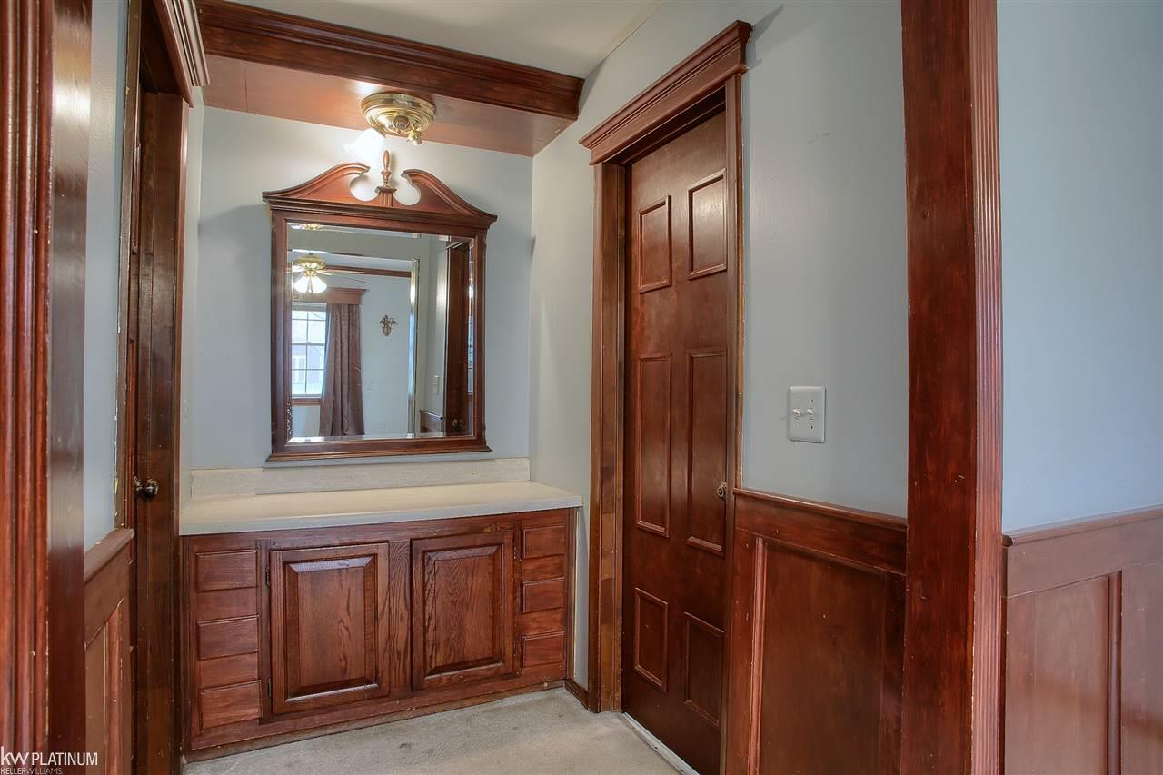 9731 Bartel Road Columbus, MI 48063 - Photo 20 of 41