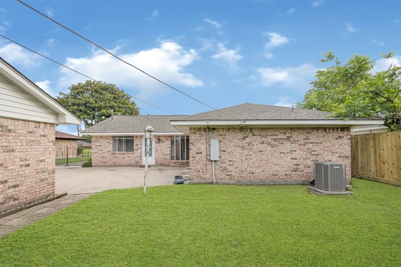 4910 Teton Street Houston, TX 77033 - Photo 25 of 27