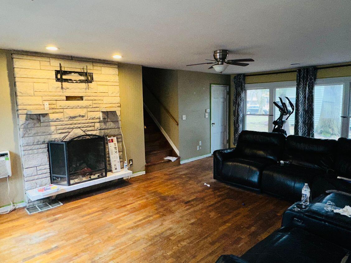 70945 Ridgewood Drive Edwardsburg, MI 49112 - Photo 5 of 15 IMG_6227