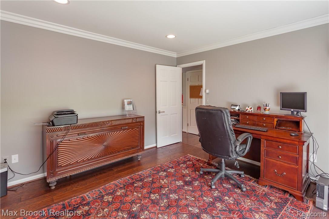 5733 Raven Road Bloomfield Hills, MI 48301 - Photo 23 of 37 IMG_9625.jpg