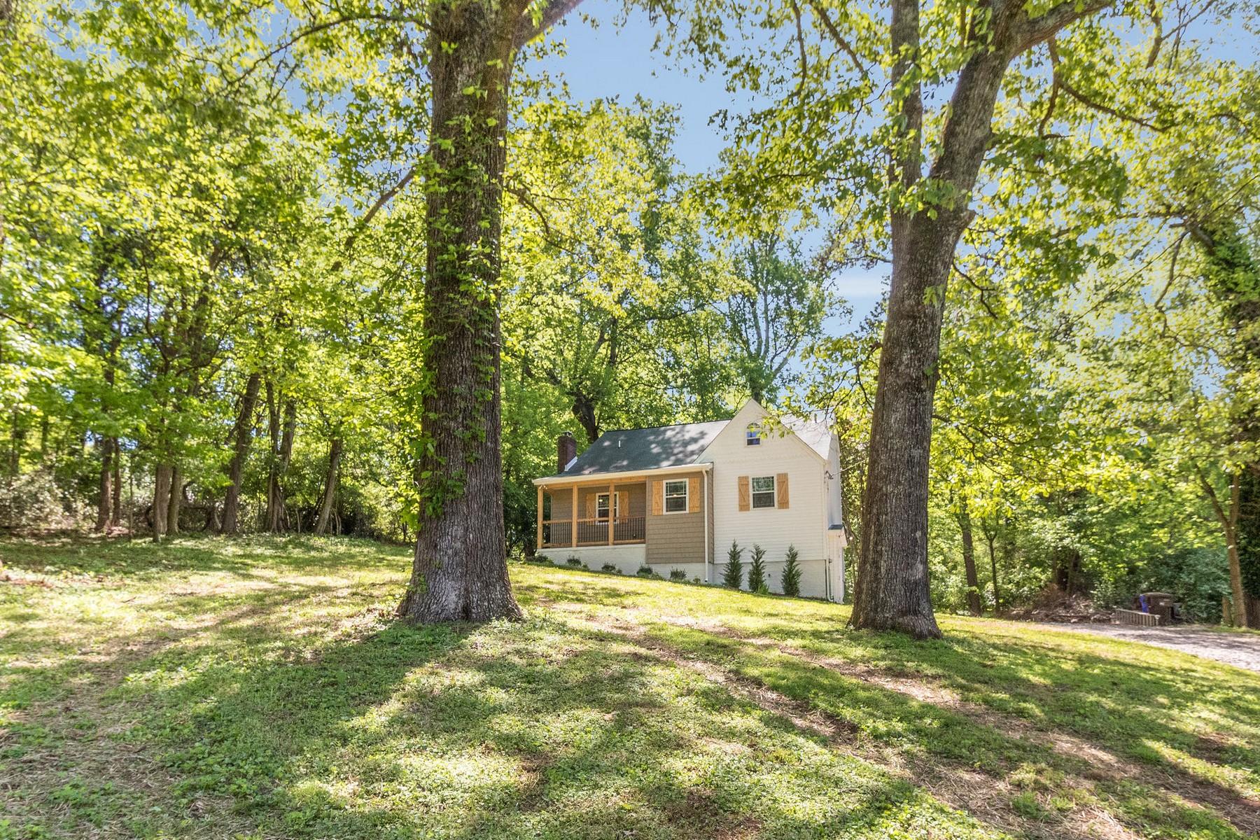 7312 Badgett Road Knoxville, TN 37919 - Photo 2 of 28 A1_c_IMG_6068