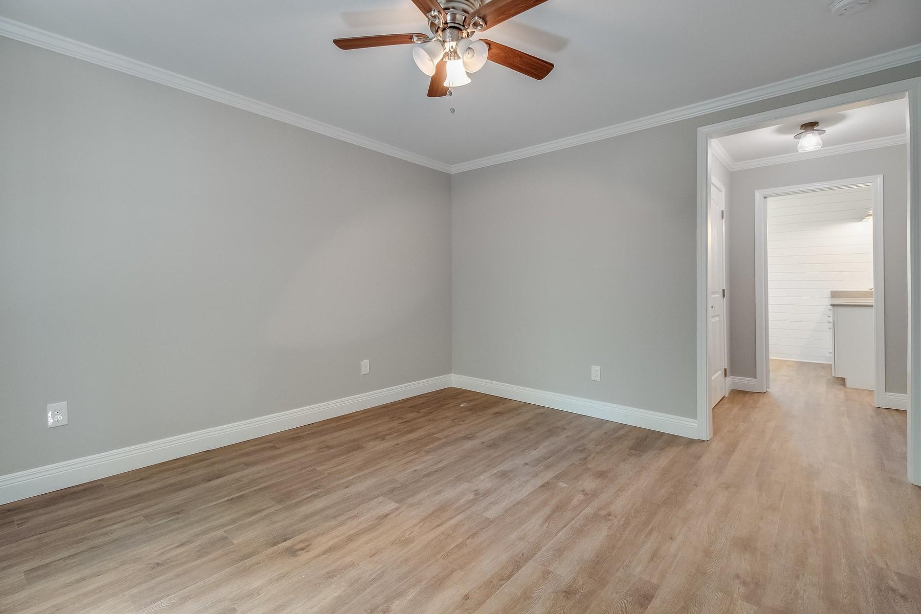 7312 Badgett Road Knoxville, TN 37919 - Photo 13 of 28 D2_IMG_6131