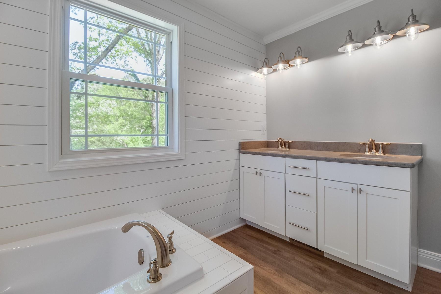 7312 Badgett Road Knoxville, TN 37919 - Photo 16 of 28 D5_IMG_6140