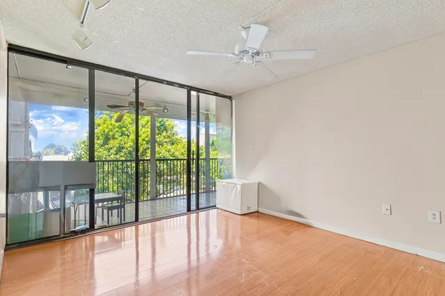 $195,000 | 2802 North 46th Avenue, Unit B513, Hollywood, FL 33021