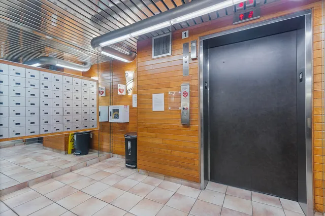 $195,000 | 2802 North 46th Avenue, Unit B513, Hollywood, FL 33021