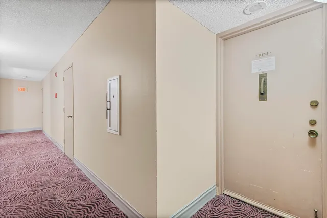 $195,000 | 2802 North 46th Avenue, Unit B513, Hollywood, FL 33021