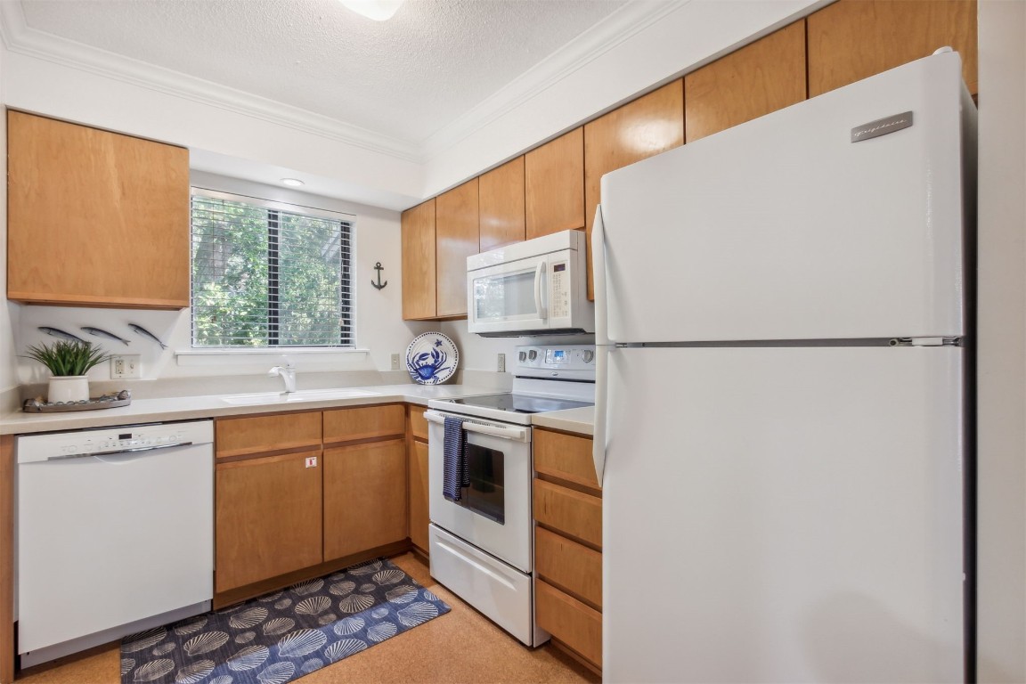 2328 Sadler Road, Unit 8F Fernandina Beach, FL 32034 - Photo 4 of 32