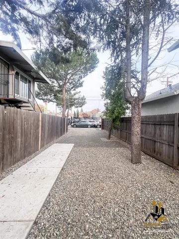 $1,795 | 125 B Street, Unit A, Roseville, CA 95678