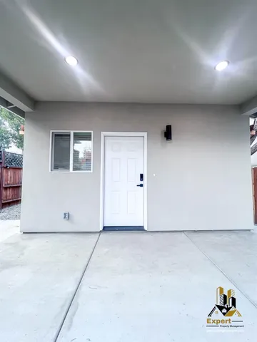 $1,795 | 125 B Street, Unit A, Roseville, CA 95678