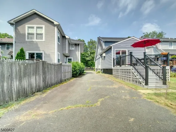 $4,000 | 415 Orange Road, Montclair, NJ 07042