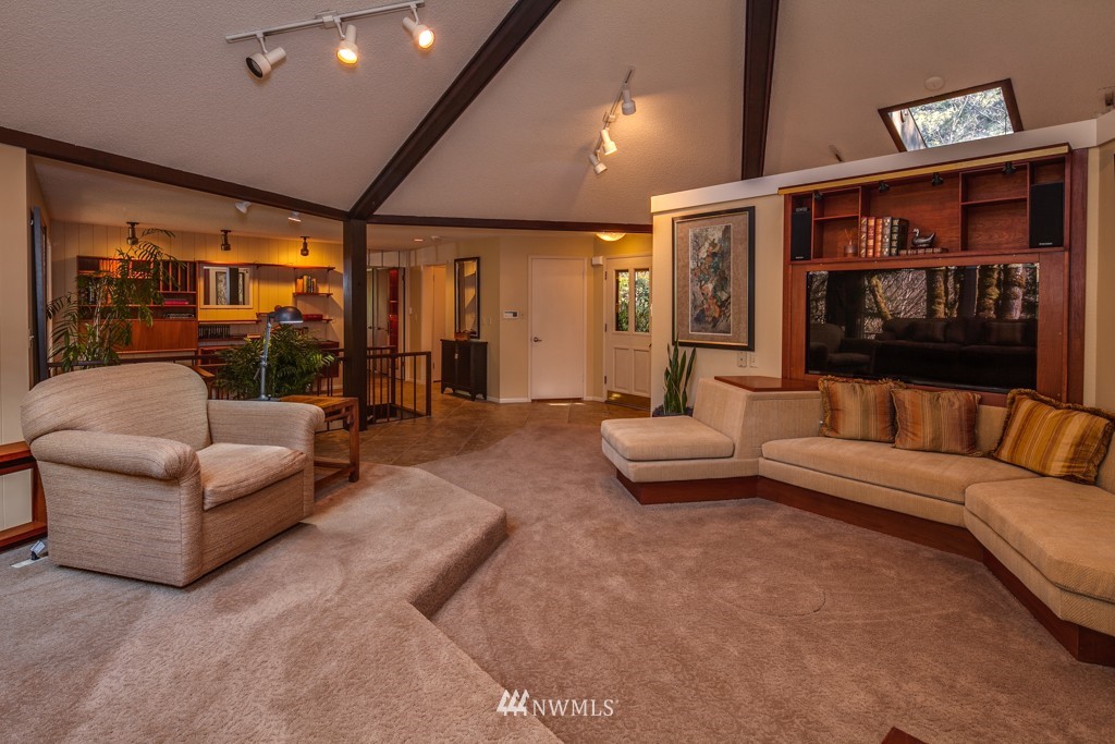 1780 Old Samish Road Bellingham, WA 98229 - Photo 3 of 18 Gallery Image 3