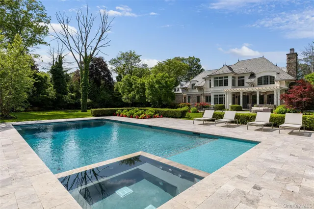 $8,250,000 | 22 Terrace Court, Old Westbury, NY 11568