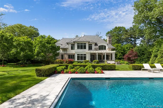 $8,250,000 | 22 Terrace Court, Old Westbury, NY 11568