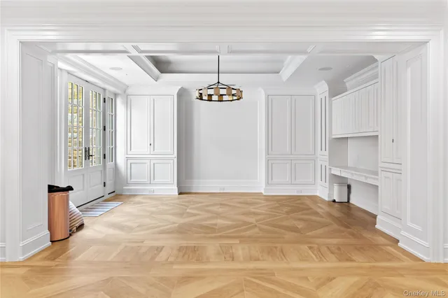 $8,250,000 | 22 Terrace Court, Old Westbury, NY 11568