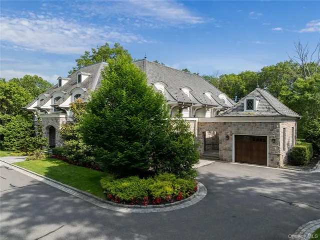 $8,250,000 | 22 Terrace Court, Old Westbury, NY 11568