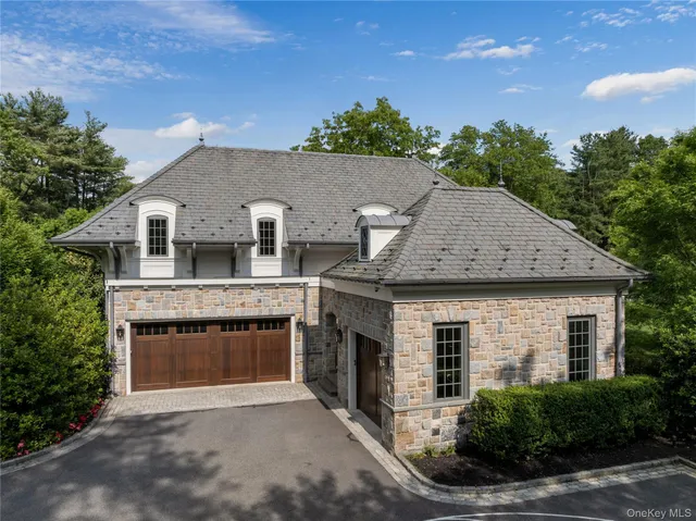 $8,250,000 | 22 Terrace Court, Old Westbury, NY 11568