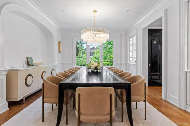 $8,250,000 | 22 Terrace Court, Old Westbury, NY 11568