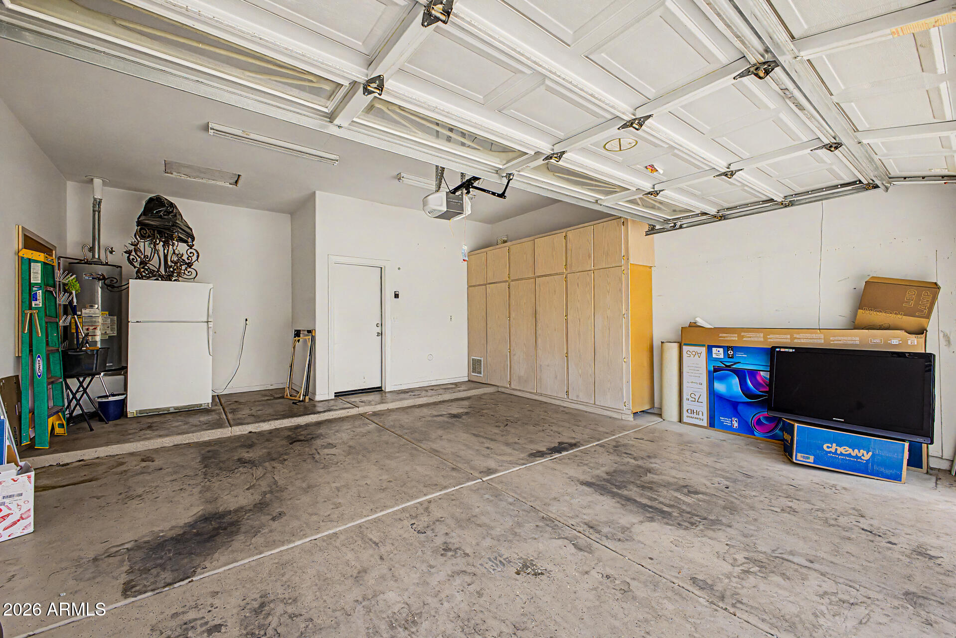 808 West Citrus Way Phoenix, AZ 85013 - Photo 31 of 35 a view of a room with gym equipment