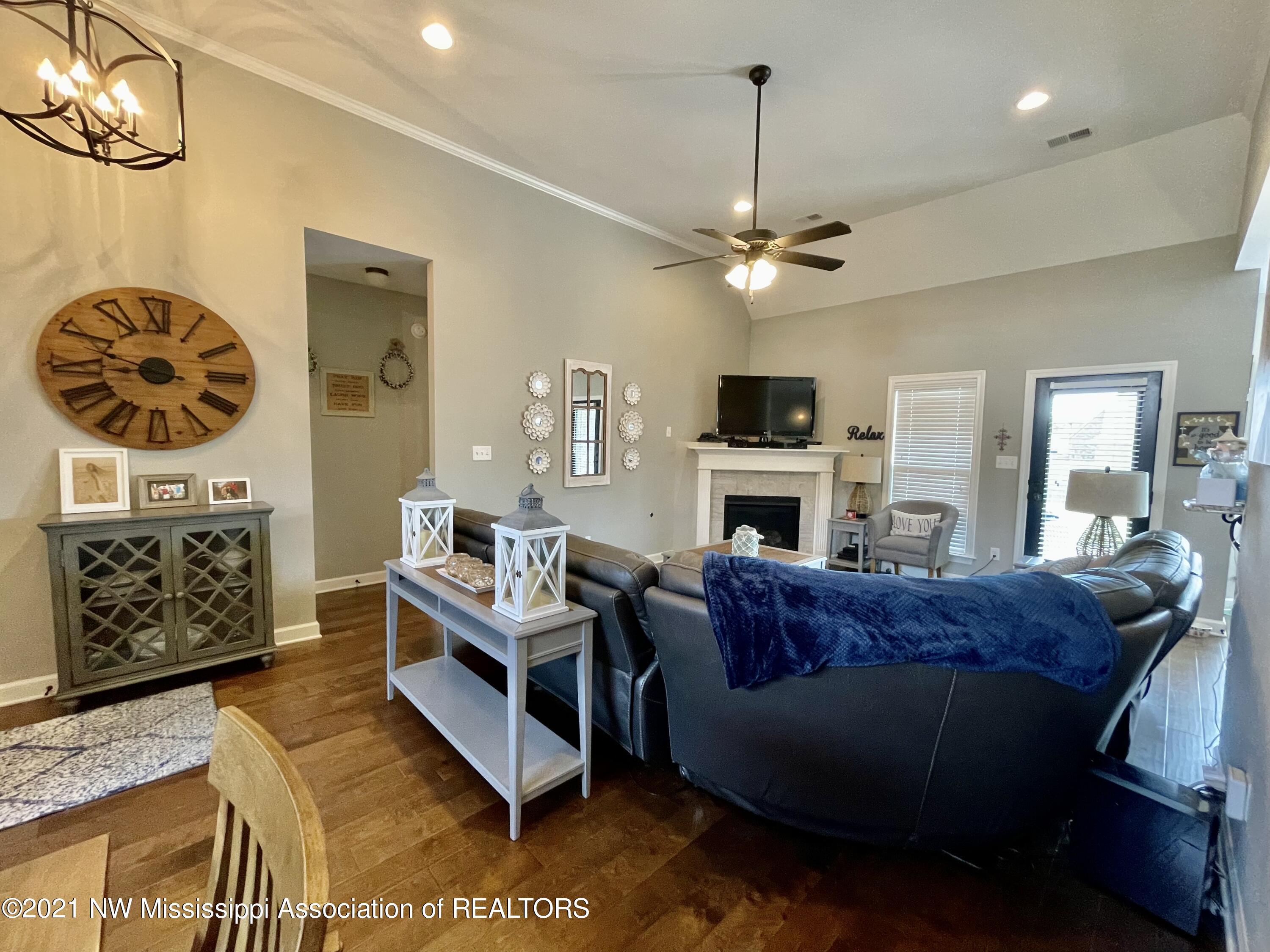 3400 Scott Road Hernando, MS 38632 - Photo 6 of 24 E1D313E3-6B7C-4891-9488-7E3FD78080FE