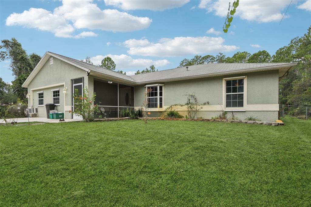 1594 Papaya Street Bunnell, FL 32110 - Photo 4 of 59