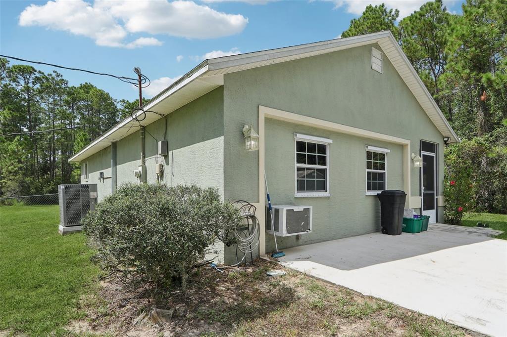 1594 Papaya Street Bunnell, FL 32110 - Photo 6 of 59