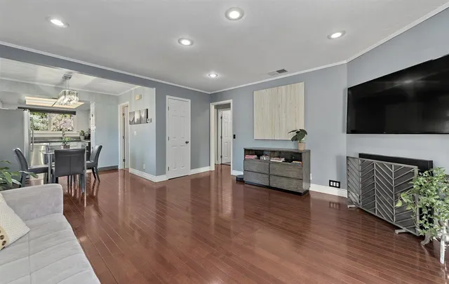 $969,888 | 1 Comstock Queen Court, Mountain View, CA 94043