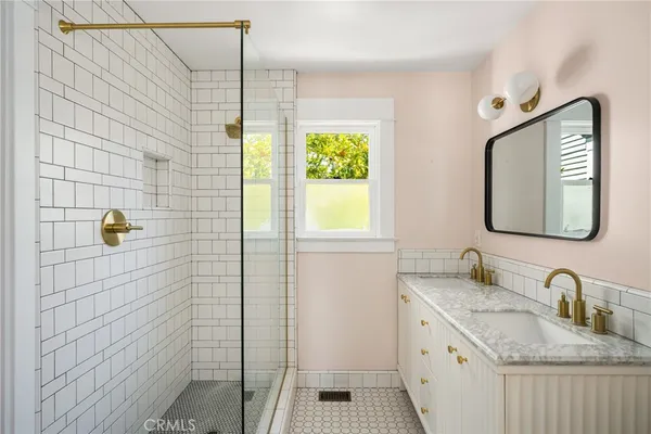 $5,995 | 390 North Cambridge Street, Orange, CA 92866