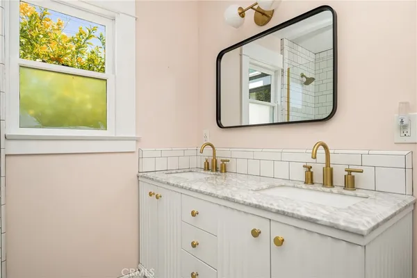 $5,995 | 390 North Cambridge Street, Orange, CA 92866