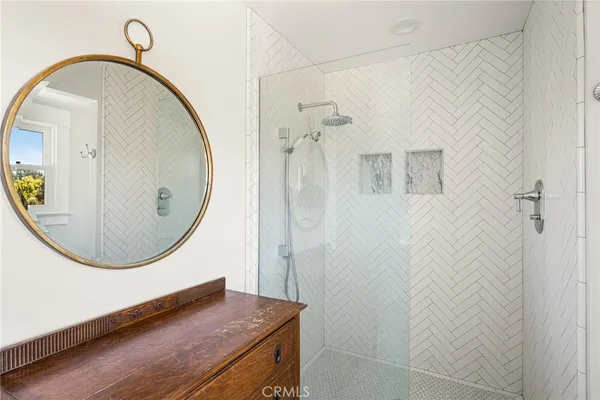 $5,995 | 390 North Cambridge Street, Orange, CA 92866