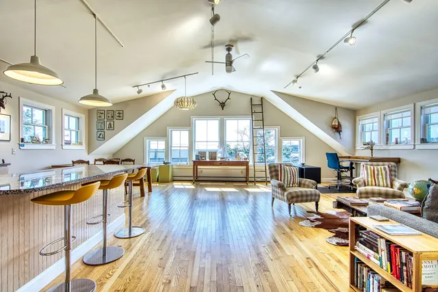 $525,000 | 68 Main Street, Unit 3, Stonington, ME 04681