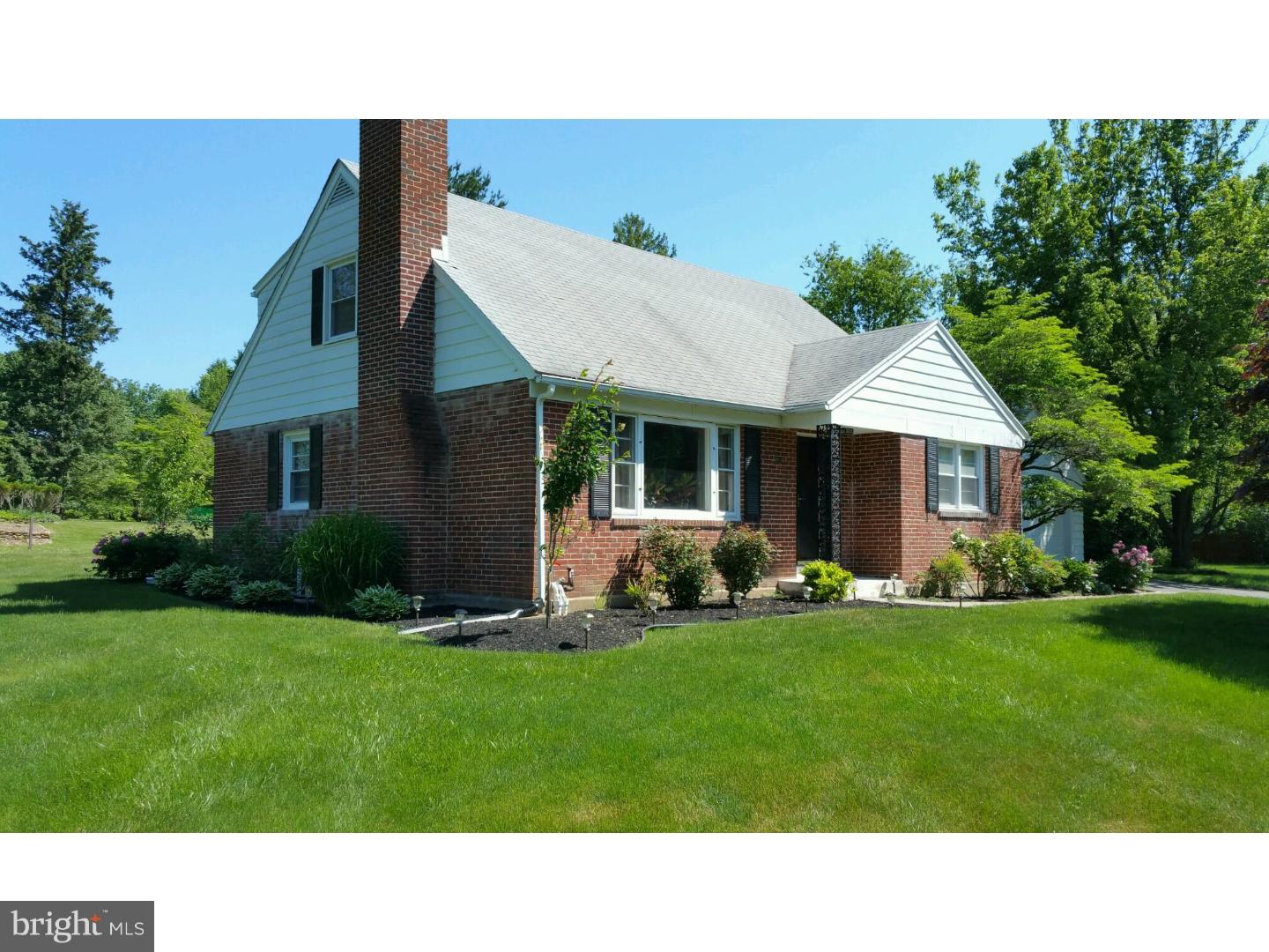 1121 Thomas Road Wayne, PA 19087 - Photo 1 of 23 Exterior Front
