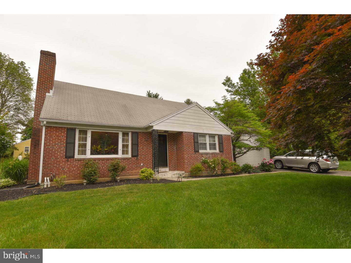 1121 Thomas Road Wayne, PA 19087 - Photo 2 of 23 Exterior Front