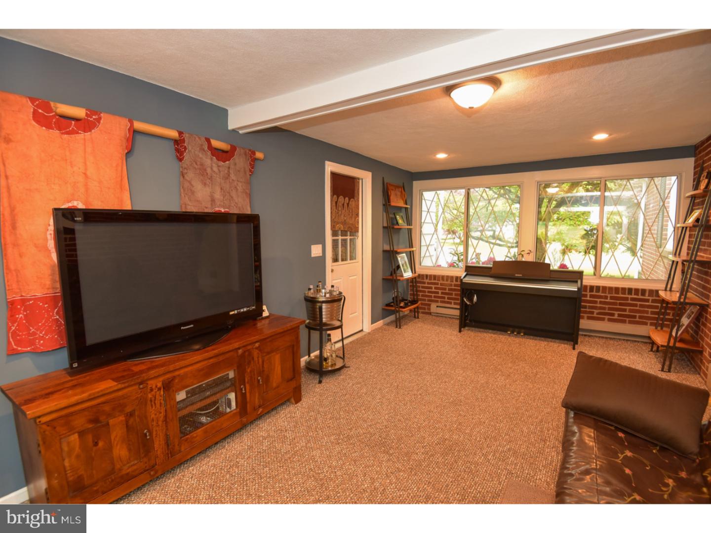 1121 Thomas Road Wayne, PA 19087 - Photo 7 of 23 Family Room