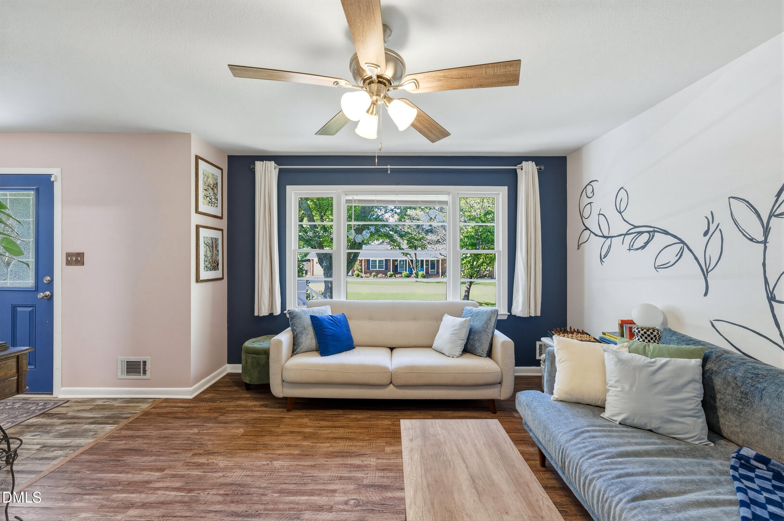 356 Holland Road Smithfield, NC 27577 - Photo 9 of 27 9 -356 holland dr, interior