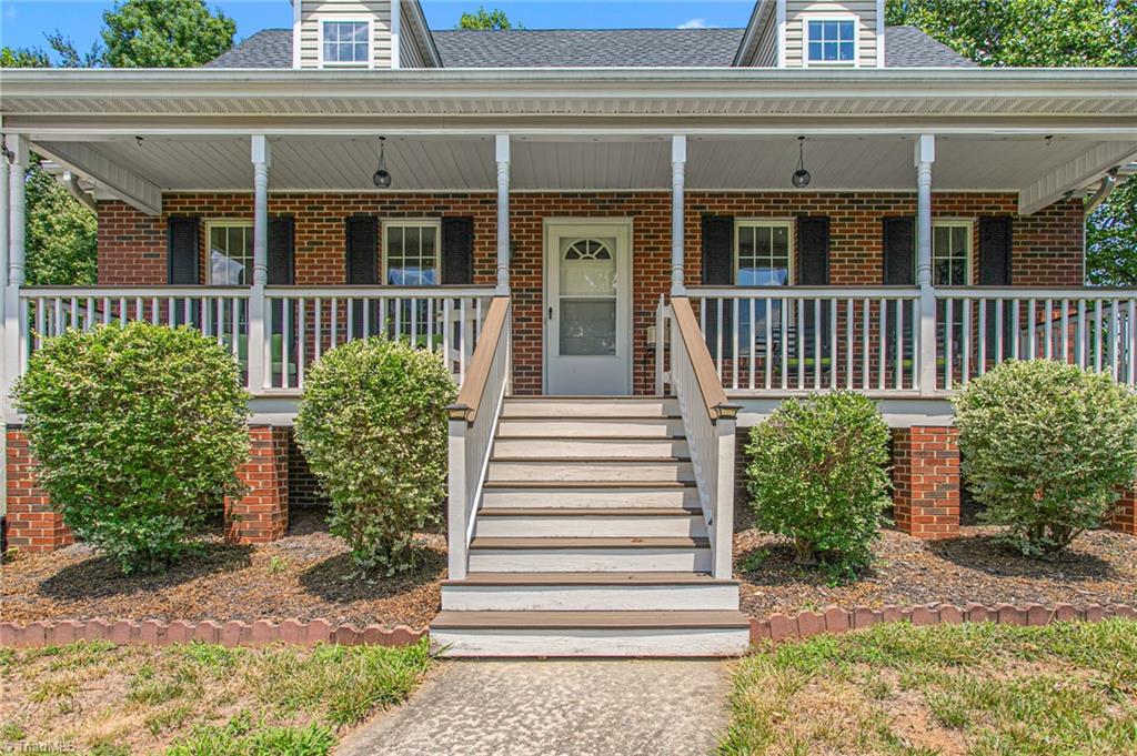 247 South Twin Hill Road Clemmons, NC 27012 - Photo 3 of 46
