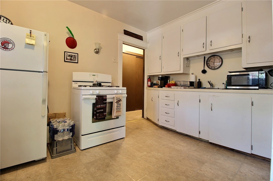 166 High Street Westerly, RI 02891 - Photo 35 of 50