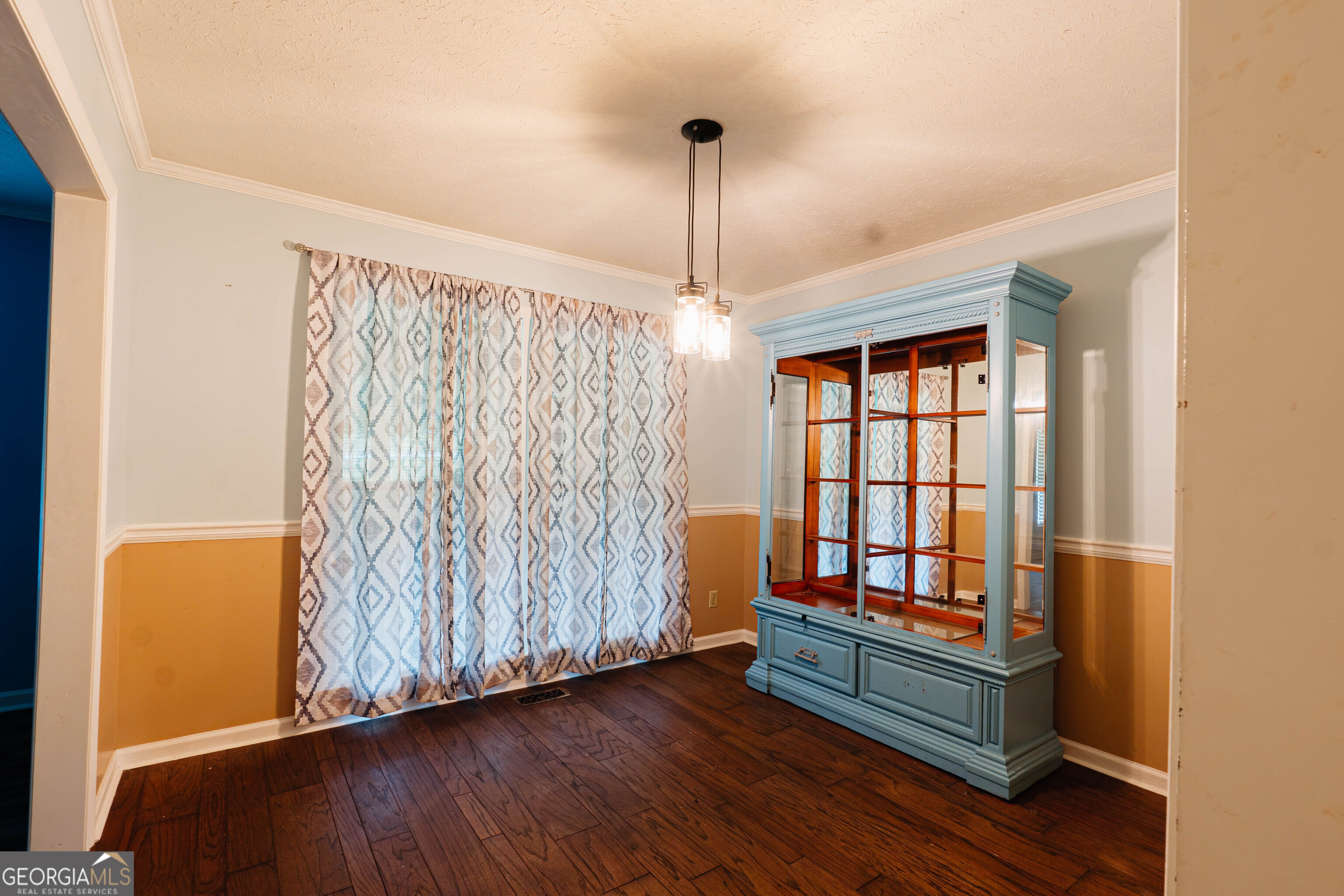 139 Cords Bridge Road Northeast Milledgeville, GA 31061 - Photo 9 of 35 a room with window and wooden floor
