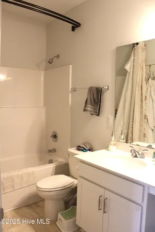 $2,100 | 300 Ruby Baird Drive, Sneads Ferry, NC 28460